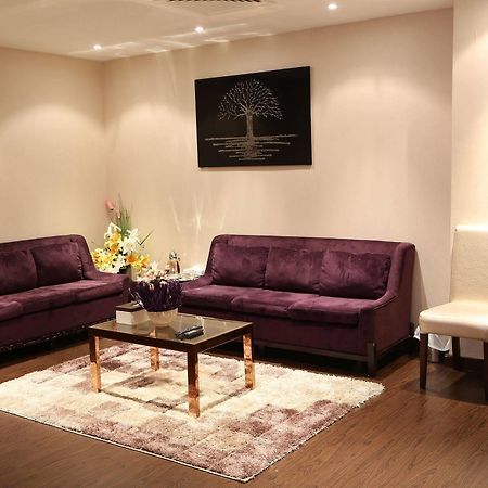 Belle Tower Luxury Apartments Манама Экстерьер фото
